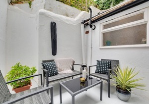 Central Brighton flat, 3 bedrooms, sleeps 6, close to shops and beach