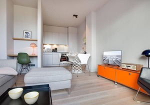 Central. Harmonious. Design. - New center