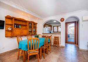 Centrally located with a rooftop terrace – Casa Sa Torre III