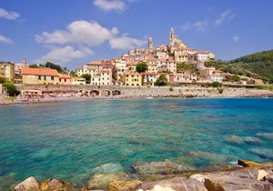 Cervo 319D with shared pool, Cervo, Italy