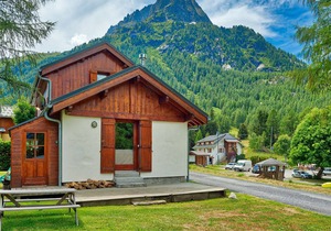Chalet Buet. Chamonix Holidays. comfortable pretty 3 bedrooms Vallorcine