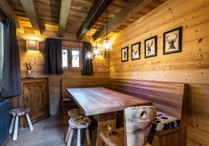 Chalet indépendant haut de gamme avec cheminée, grande terrasse, proche des pistes à Val-d'Isère - FR-1-694-6
