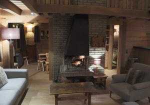 Chalet indépendant haut de gamme avec cheminée, grande terrasse, proche des pistes à Val-d'Isère - FR-1-694-6