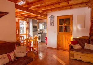 Chalet Le Mélézin hameau des Chazals Nevache Hautes Alpes