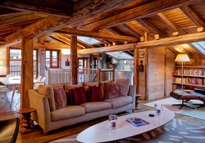 Chalet spacieux, au cœur de Courchevel le Praz, proche des pistes, idéal pour 8 personnes.