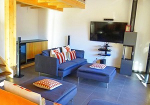 Chalet, wifi, balcony, fireplace or stove, parking, tv, ski locker, 150m², Thyon