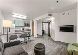 Chandler 1bd King Deluxe