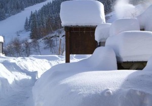 Charmant 2 pièces au pied des pistes avec balcon et casier à skis - FR-1-557-59