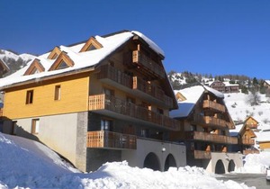 Charmant Chalet 6 Pers. avec Terrasse et Parking - Résidence Les Chalets de Praroustan, Pra Loup 1500 - FR-1-504-364