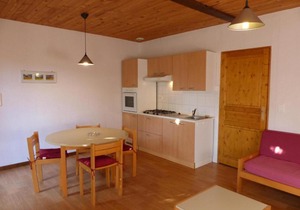 Charmant Gîte avec Activités Extérieures et Auberge sur Place à La Chabanne - FR-1-489-187