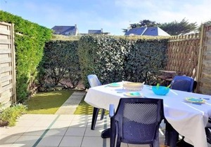 Charmante Maison avec Piscine, Tennis, Proche Mer - Idéal Famille - FR-1-392-140