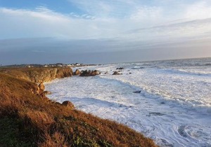 Charmante maison rénovée au calme avec jardin privatif, à 500m des plages et proche commerces - FR-1-306-1082