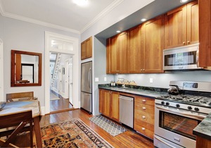 Charmer near Forsyth Park, Heated Pool Access!