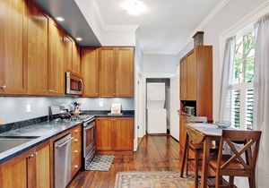 Charmer near Forsyth Park, Heated Pool Access!