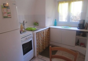 Charming little F2 in the heart of the village