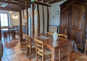 Charming 17th-Century Country House with Garden, BBQ, Terrace, and Ping-Pong Near Fontainebleau
