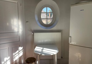 Charming 19th Century Hunting Lodge: 4BR, Garden, Near Château, WiFi, Pet-Friendly