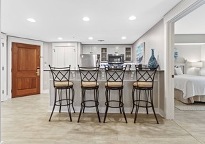 Charming 2BR at Wharf! Beach, Tropical Pool + Hot Tub, Tram, Spacious Balcony