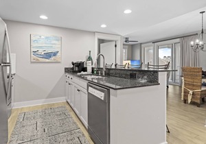 Charming 2BR at Wharf! Beach, Tropical Pool + Hot Tub, Tram, Spacious Balcony