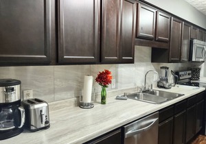 Charming 3 bdr. Condo in Central Raleigh