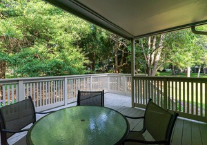 Charming 3 bdrm, nestled among the trees-15C WHP