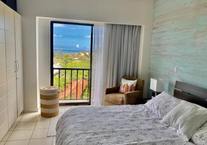 Charming 3 bedroom ocean view condo near the beach