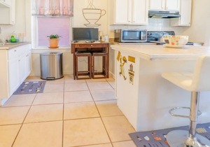 Charming 3BR Tower Grove Family Home/ABODEbucks