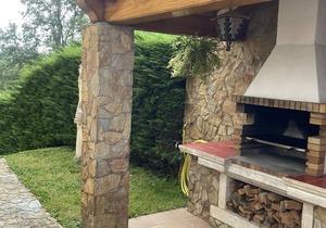Charming 8-Bed Villa in Girona