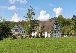Charming Apartment in Attendorn-Silbecke with Fenced Garden