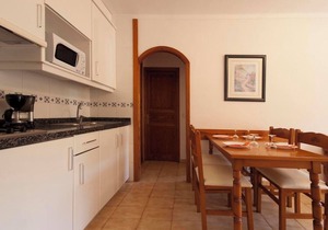 Charming Apartment “Pinos Altos T1” with Pool, Wi-Fi, Balcony & Terrace