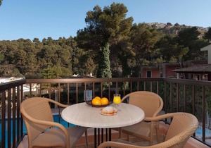 Charming Apartment “Pinos Altos T1” with Pool, Wi-Fi, Balcony & Terrace