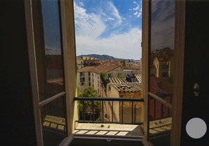 Charming apartment in the heart of old Cannes