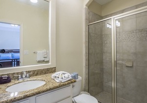 Charming Beach Getaway! 2bd/2ba with a pool and just a block from the Beach!
