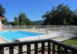 Charming Chalet with Terrace in Heart of Monts de la Madeleine, Sleeps 4, Pet Friendly