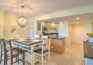 Charming Coastal Living: Gulf Views Await