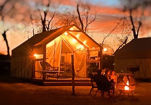 Charming, Comfy Cabin on the San Marcos River!