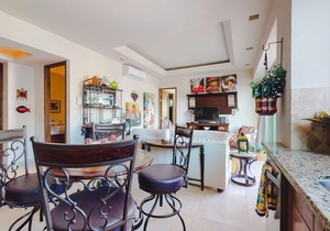 Charming Condo in V177! 1BD Condo for rent in Old Town, Puerto vallarta
