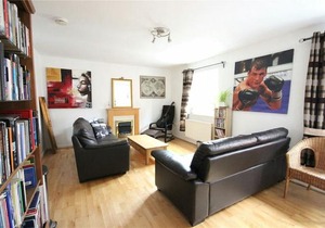 Charming Cosy Coach House in Fishponds, Bristol