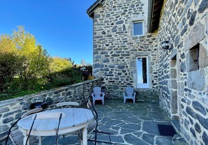 Charming cottage with terrace, near winter sports, pets allowed
