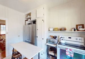 Charming cottage close to everything - walk to beach, zoo, & park