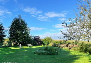 "Charming Country House with Spa, Enclosed Garden, and EV Charging"