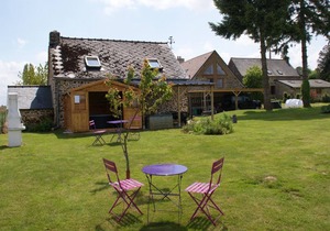 "Charming Country House with Spa, Enclosed Garden, and EV Charging"