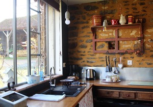 Charming Countryside House, 10 min from Le Mans, Close to A11, with Private Terrace