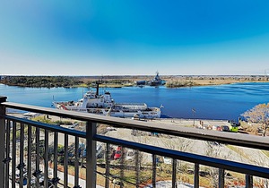 Charming Downtown Condo with Balcony Overlooking the Cape Fear River