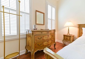 Charming downtown Edenton location with homemade breakfast daily