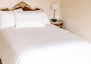 Charming downtown Edenton location with homemade breakfast daily