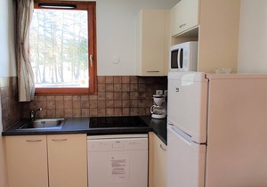 Charming Duplex Chalet in Le Hameau du Puy, Sleeps 6, Near Slopes, with Pool Access