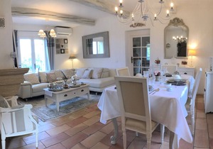 Charming family rooms in the heart of Provence in Lubéron in Saignon