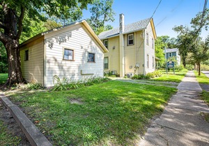 Charming First Floor Studio with Partial AC, WiFi, TV, and Electric Fireplace