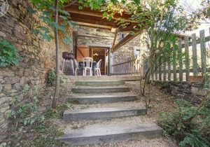 Charming 3-Bedroom Cottage with Fireplace, Near St-Etienne & Outdoor Activities